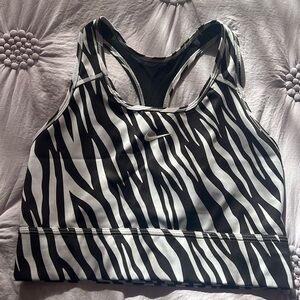 Two workout Nike bralettes like new used twice.